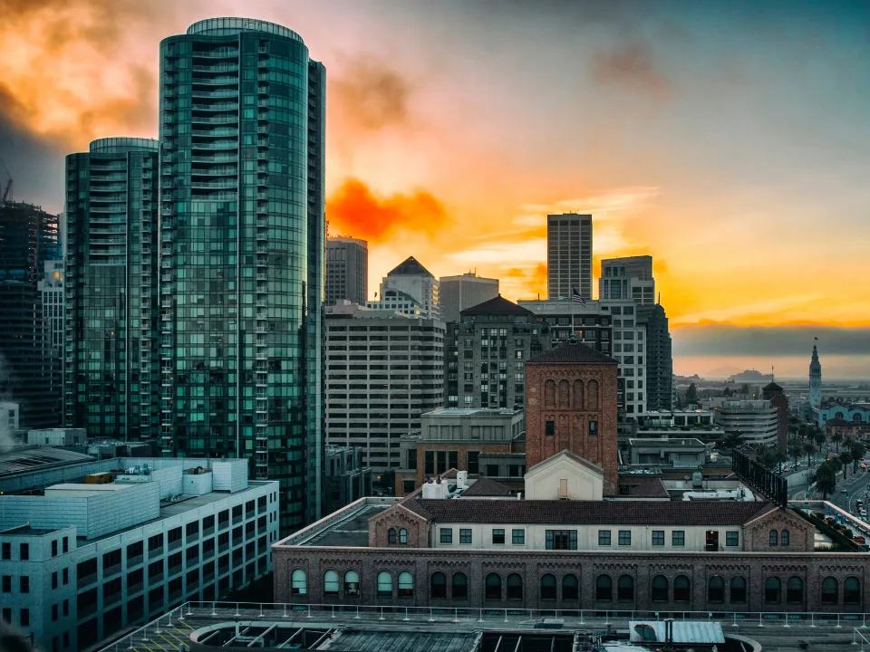 CMBS resurgence drives early 2025 momentum as investors favor SASB deals and conduit issuance rebounds sharply.