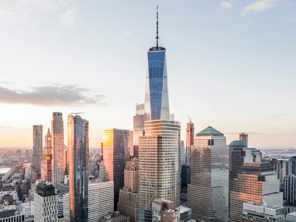 One World office space opens for lease with sky-high views and premium rents, marking a major moment in Manhattan’s office market.