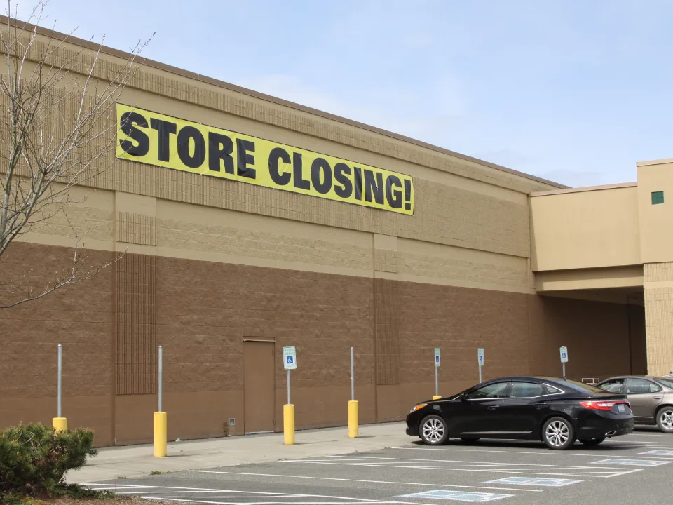 Rite Aid redevelopment accelerates in Philadelphia as prime locations attract residential and retail reuse interest.