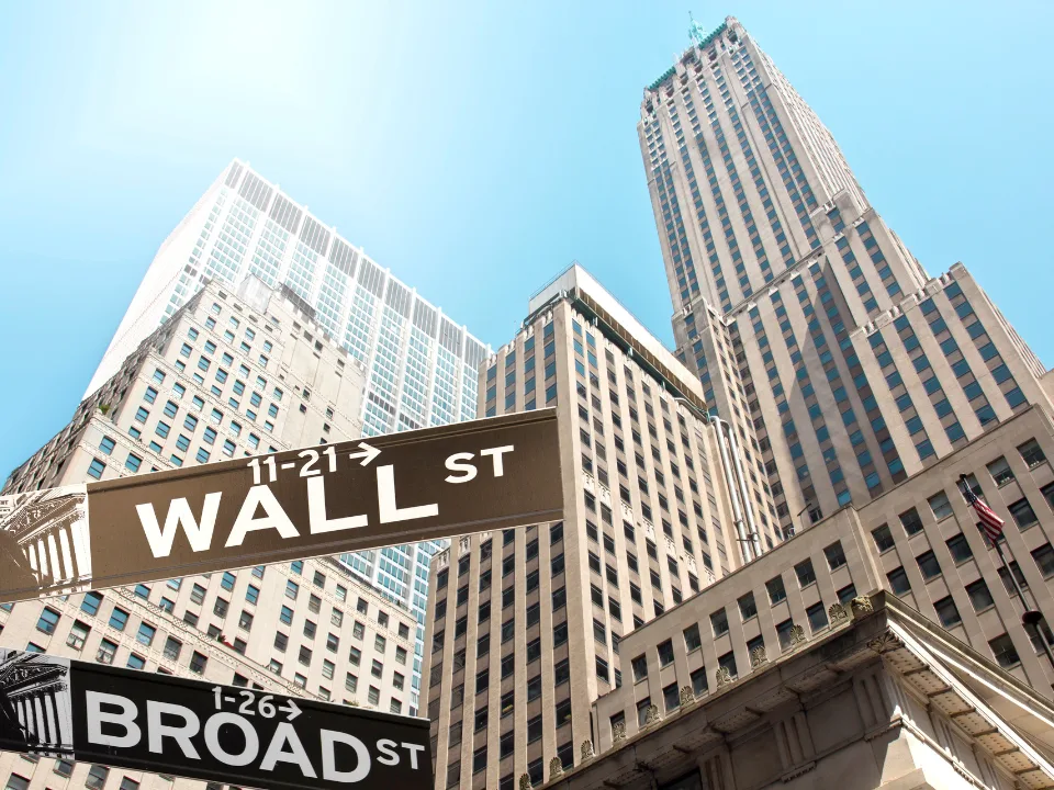 Wall Street hotel faces a lawsuit over $490K in unpaid condo fees, straining finances at the luxury 75 Wall Street property.