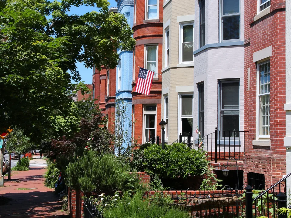 Renter engagement surges in Washington DC as it tops the Q1 2025 rankings with Southern cities dominating the national rental market.