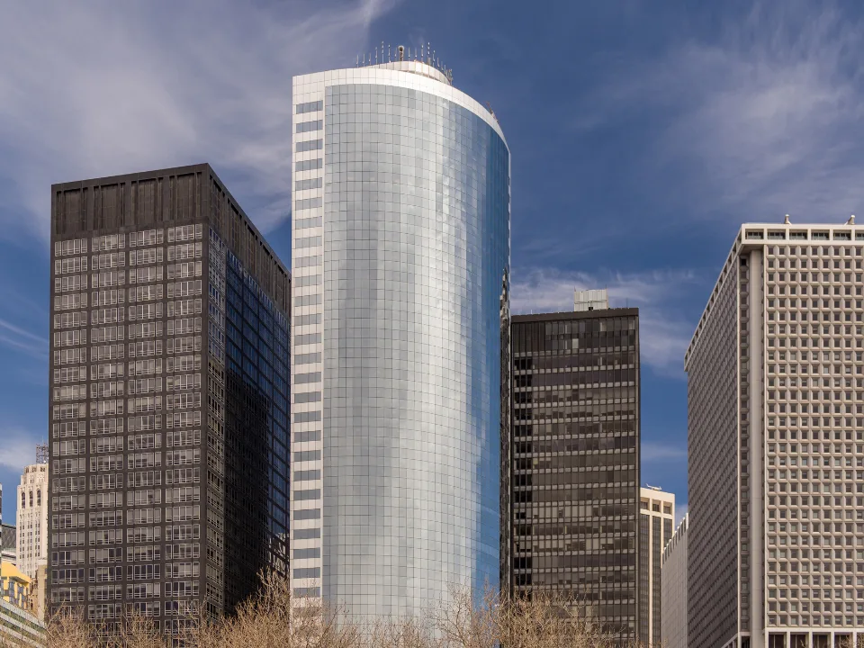 Trophy offices in Manhattan stay hot despite rising tariffs driving up construction costs and adding pressure on landlords.