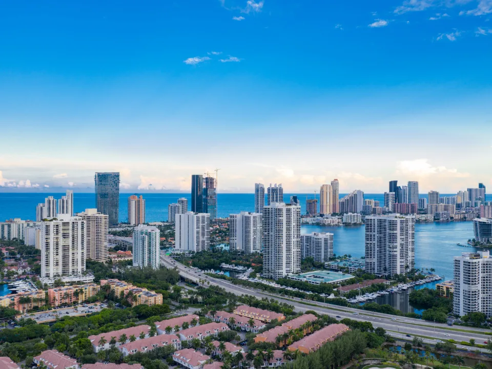 Aventura Project by Flow and Canada Global gets city approval for a 675-unit mixed-use complex with retail and community perks.