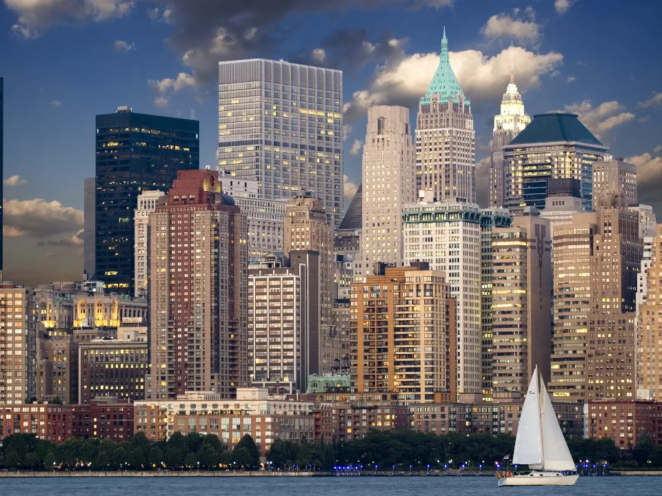 Office recovery in NYC accelerates as corporate mandates and flexible leasing reshape Manhattan’s office market.