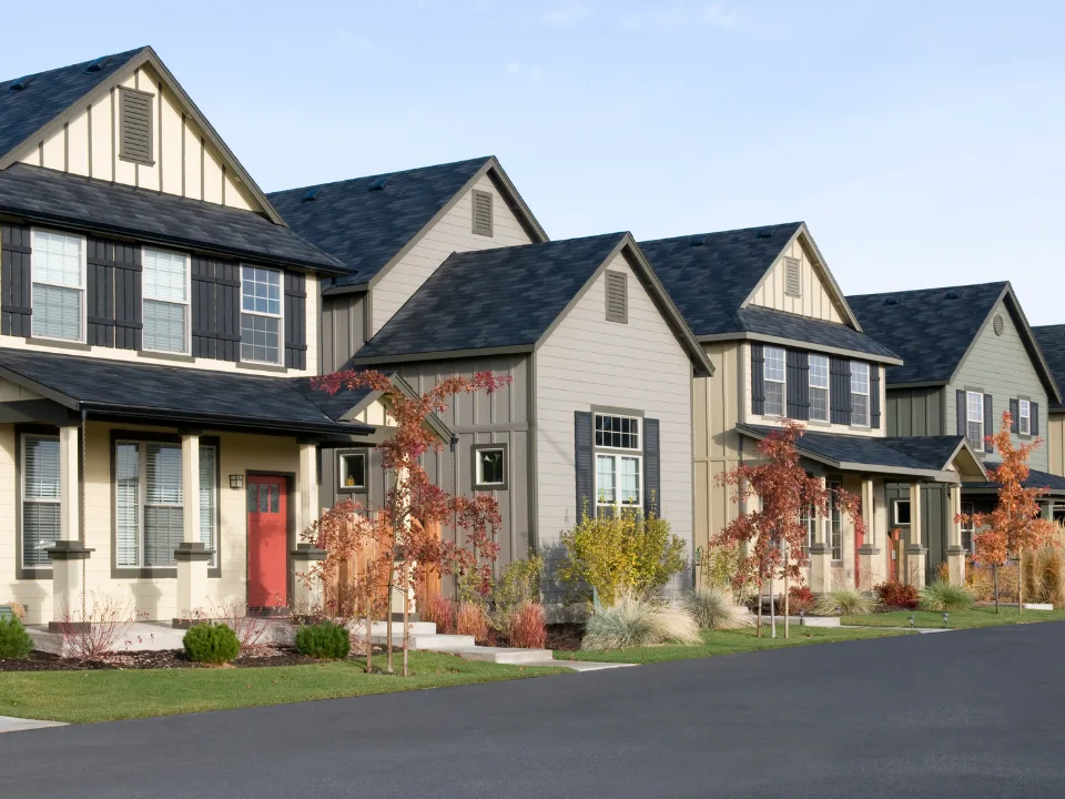 Entrance fees help CCRCs outperform rentals in occupancy and rents, according to NIC's Q1 2025 data across 99 US markets.