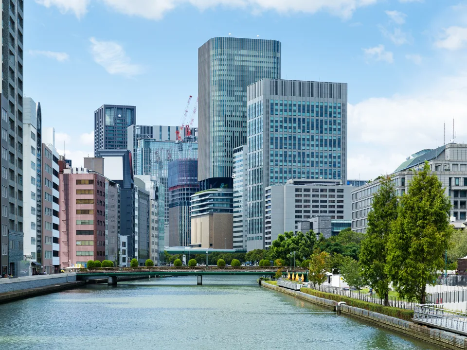 Office arbitrage is driving investor interest as high-value sales surge and premium assets attract growing demand in 2025.