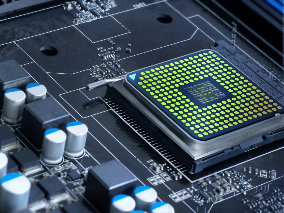 Micron investment hits $200B with new chip plants in Idaho and New York, boosting US semiconductor manufacturing.