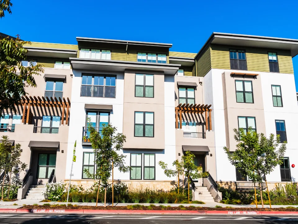 Austin demand supports high occupancy and market stability despite record apartment supply and rent declines in 2025.