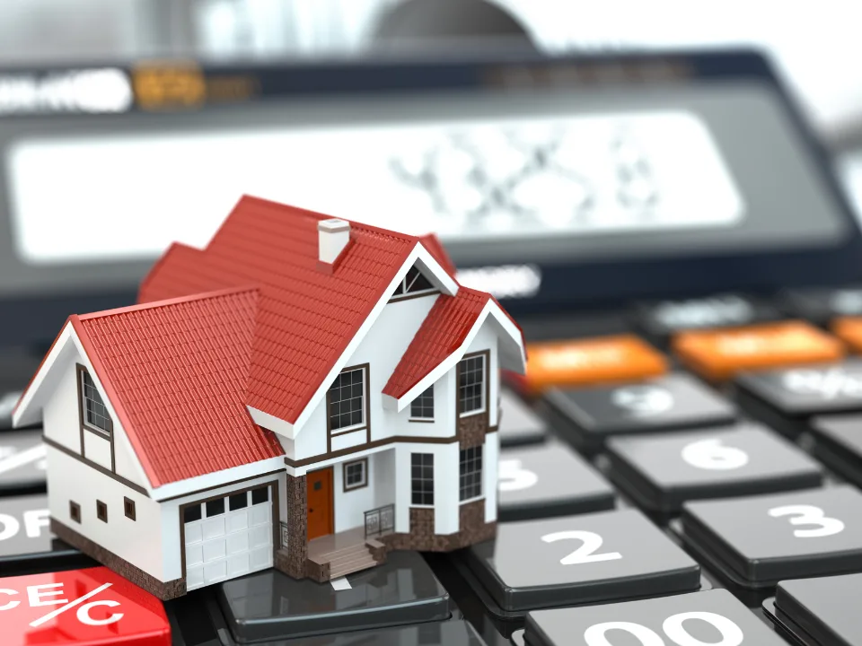 REIT acquisitions are strong despite market headwinds, positioning them for growth as commercial real estate valuations begin to stabilize.