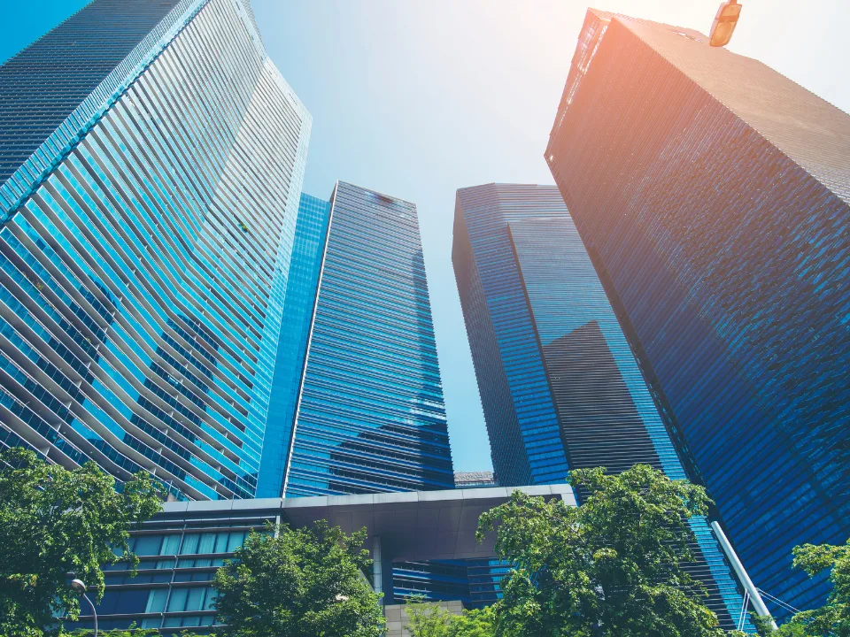 Office recovery boosts confidence as bank CRE lending slows slightly in Q1 2025 amid shifts in multifamily and loan performance trends.