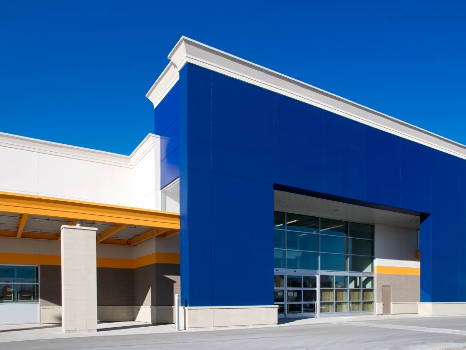 Walmart is piloting dark stores to speed up online order fulfillment and expand rapid delivery across the US.