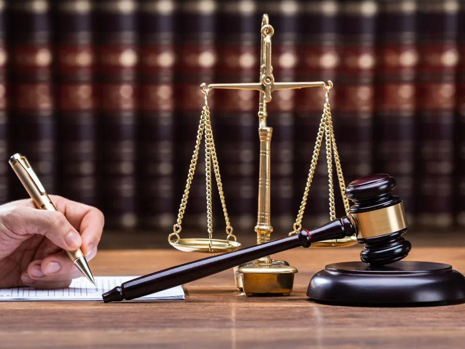 A federal appeals court has allowed CREXi’s antitrust claims against CoStar to proceed, renewing scrutiny of CoStar’s dominance in CRE.