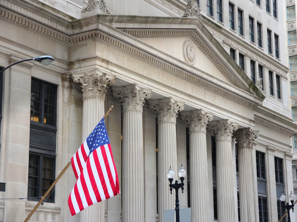 Fed study warns of a 9% chance of zero rates returning in the next 7 years amid ongoing market uncertainty.
