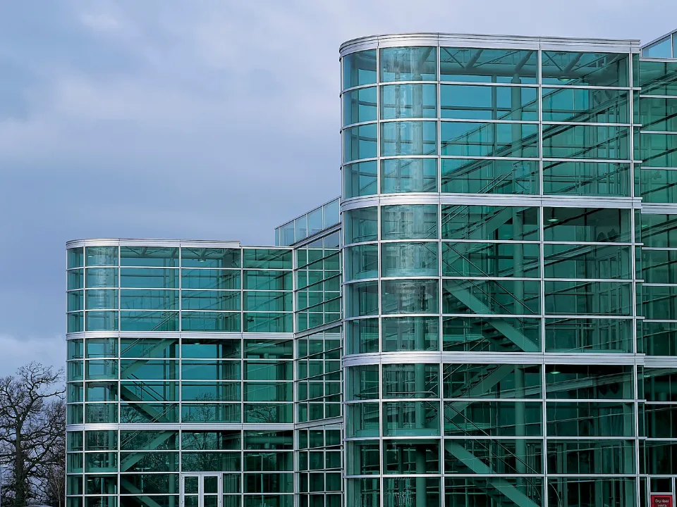 Starwood enters a net lease with a $2.2B deal for 467 Brookfield properties across 44 states, boosting its real estate portfolio.