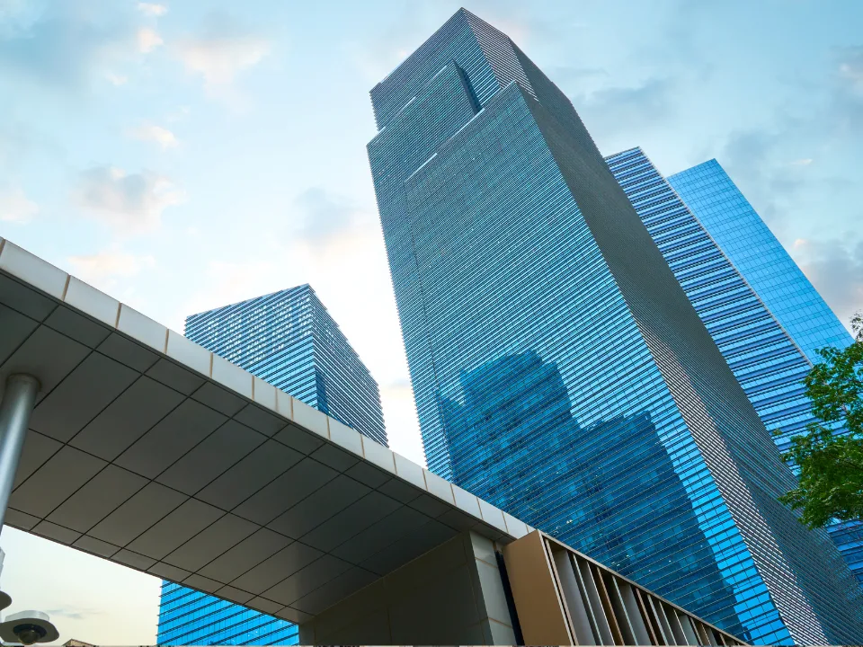 CRE sales rose in June, pushing Q2 totals higher and signaling stronger demand in US commercial real estate investments.