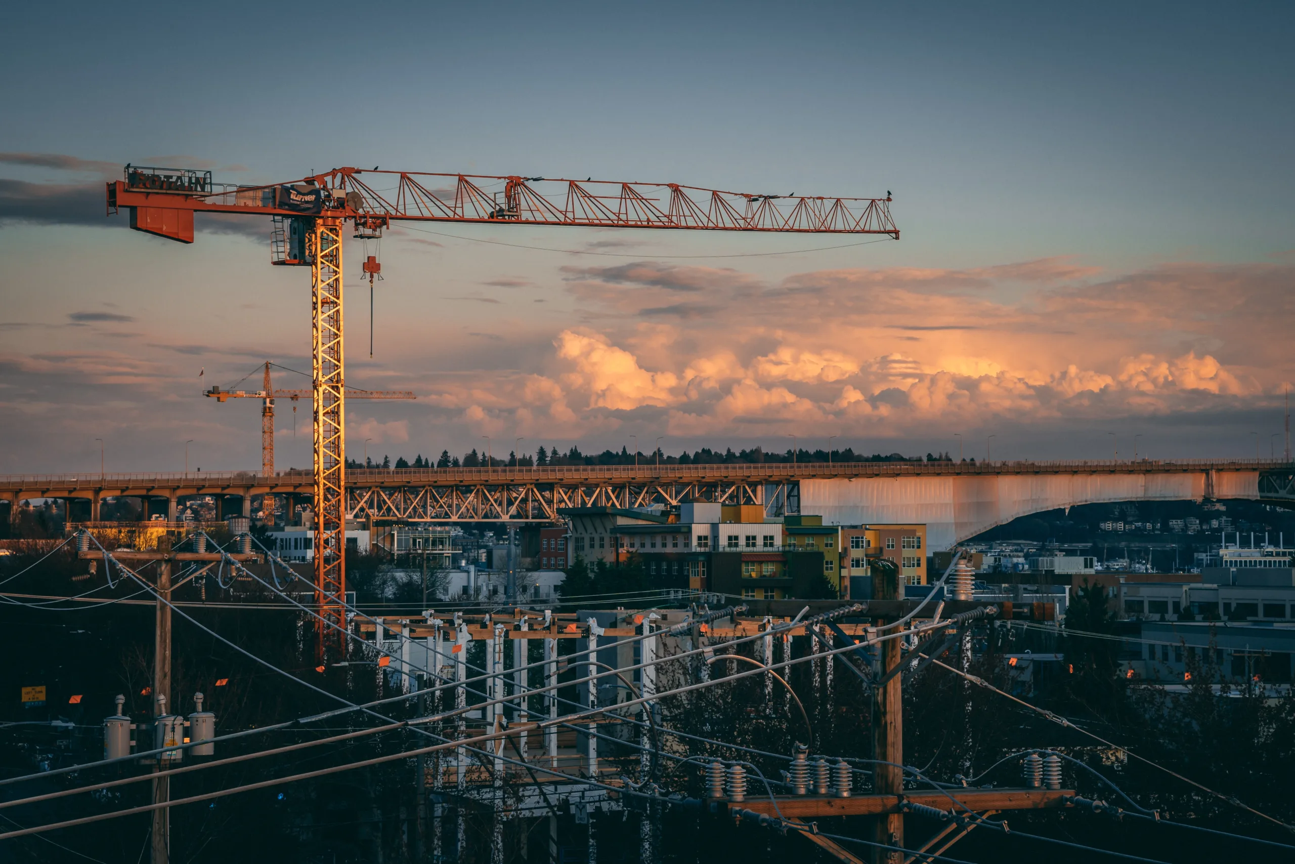 Build-to-suit demand is rising as speculative industrial construction slows, reshaping vacancy trends across major US markets.