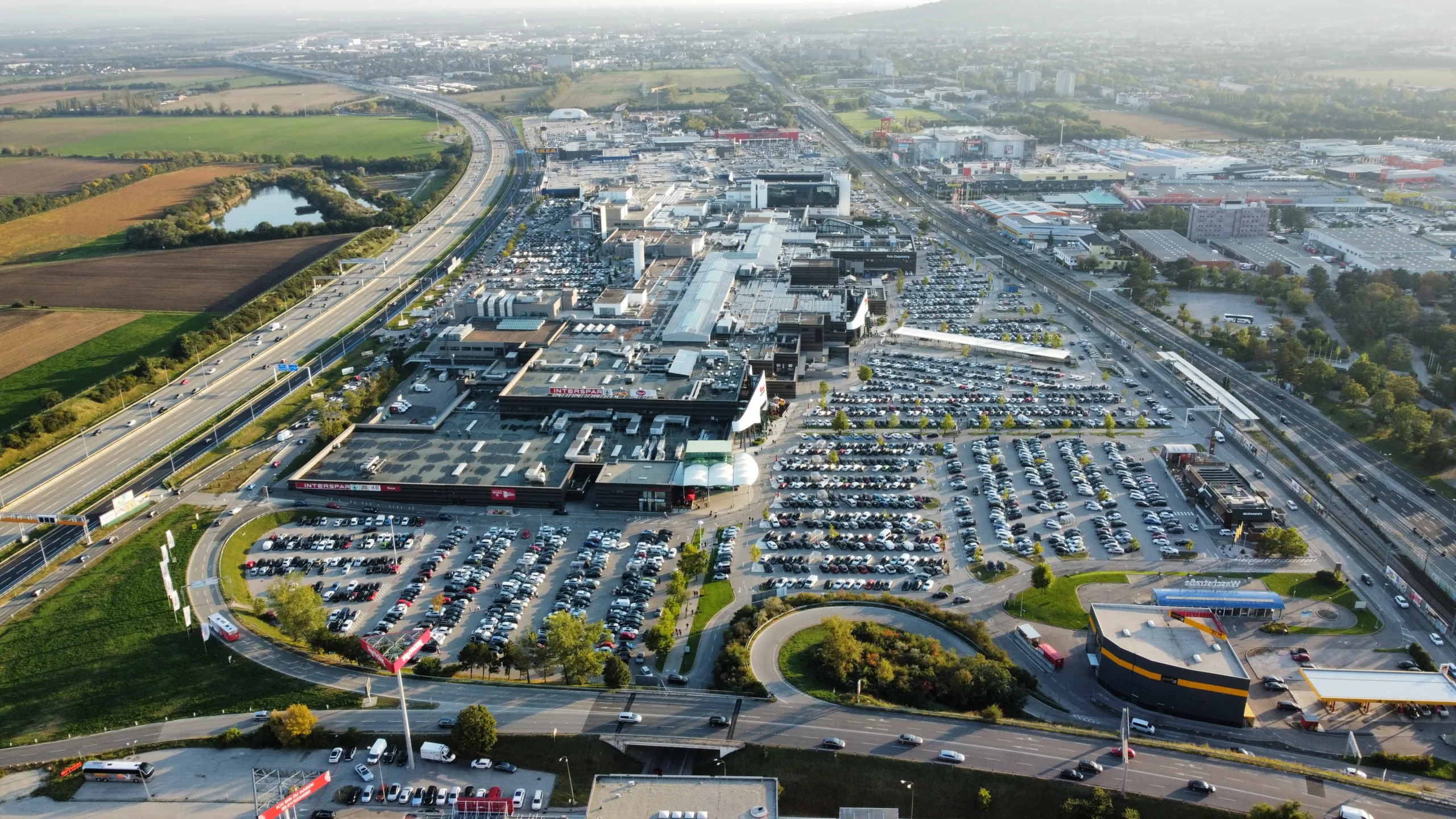 Northeast industrial market stabilizes as leasing slows, vacancy rises, and rents stay firm despite declining construction starts.
