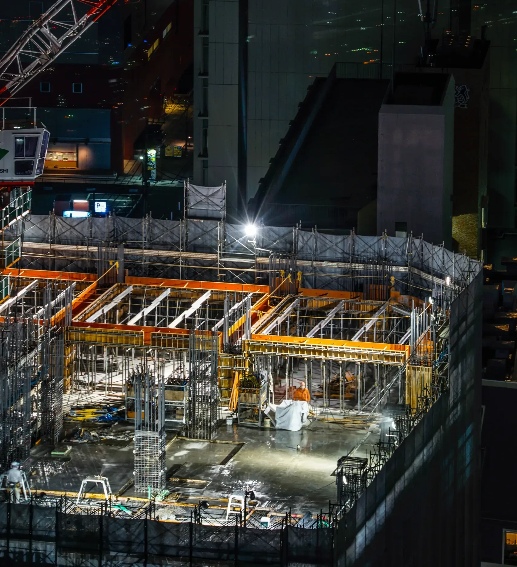 Industrial construction in DFW leads the nation as developers bet on demand despite high vacancy and a shifting market.
