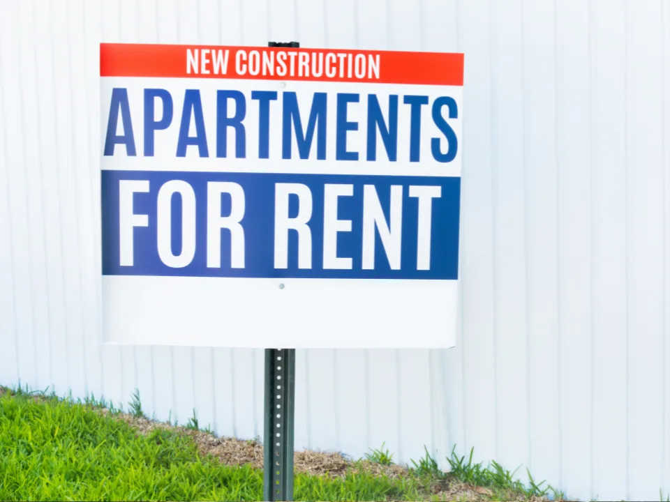 Florida rents keep falling as new apartment supply surges, with many markets seeing annual drops amid slower migration and high vacancies.