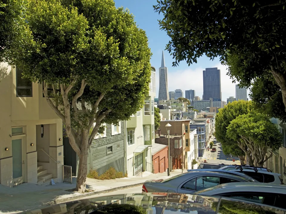 Equity Residential posts steady Q2 growth with 3% rent gains, strong renewals, and higher concessions in key markets.