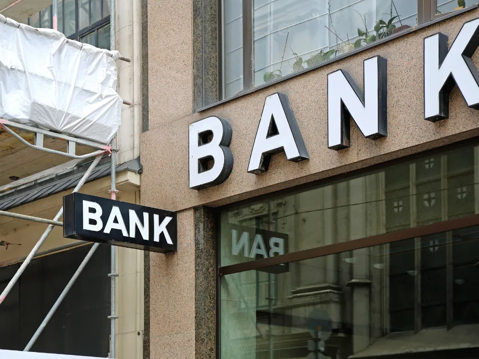 Community Bank Earnings Resilient Amid Tariff Pressures