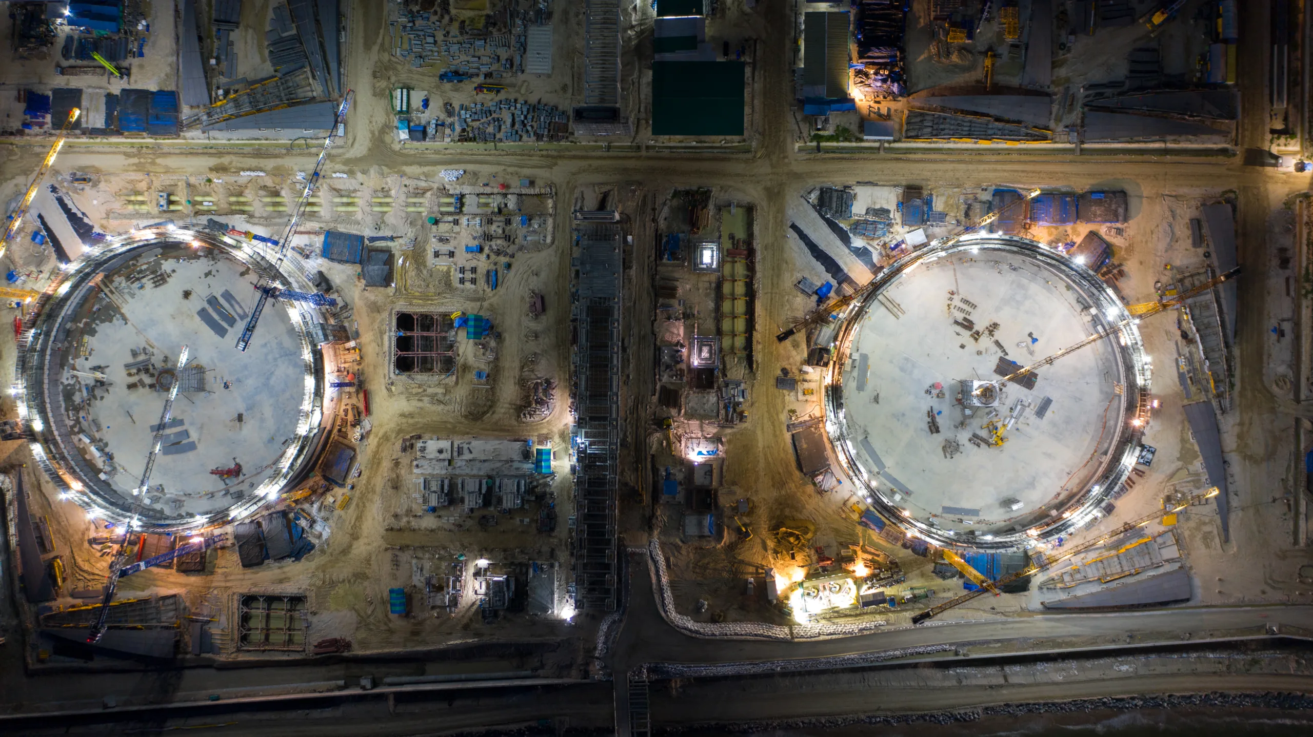 Industrial vacancy hits decade high in 2025 as new supply floods the market and leasing slows across major US logistics hubs.