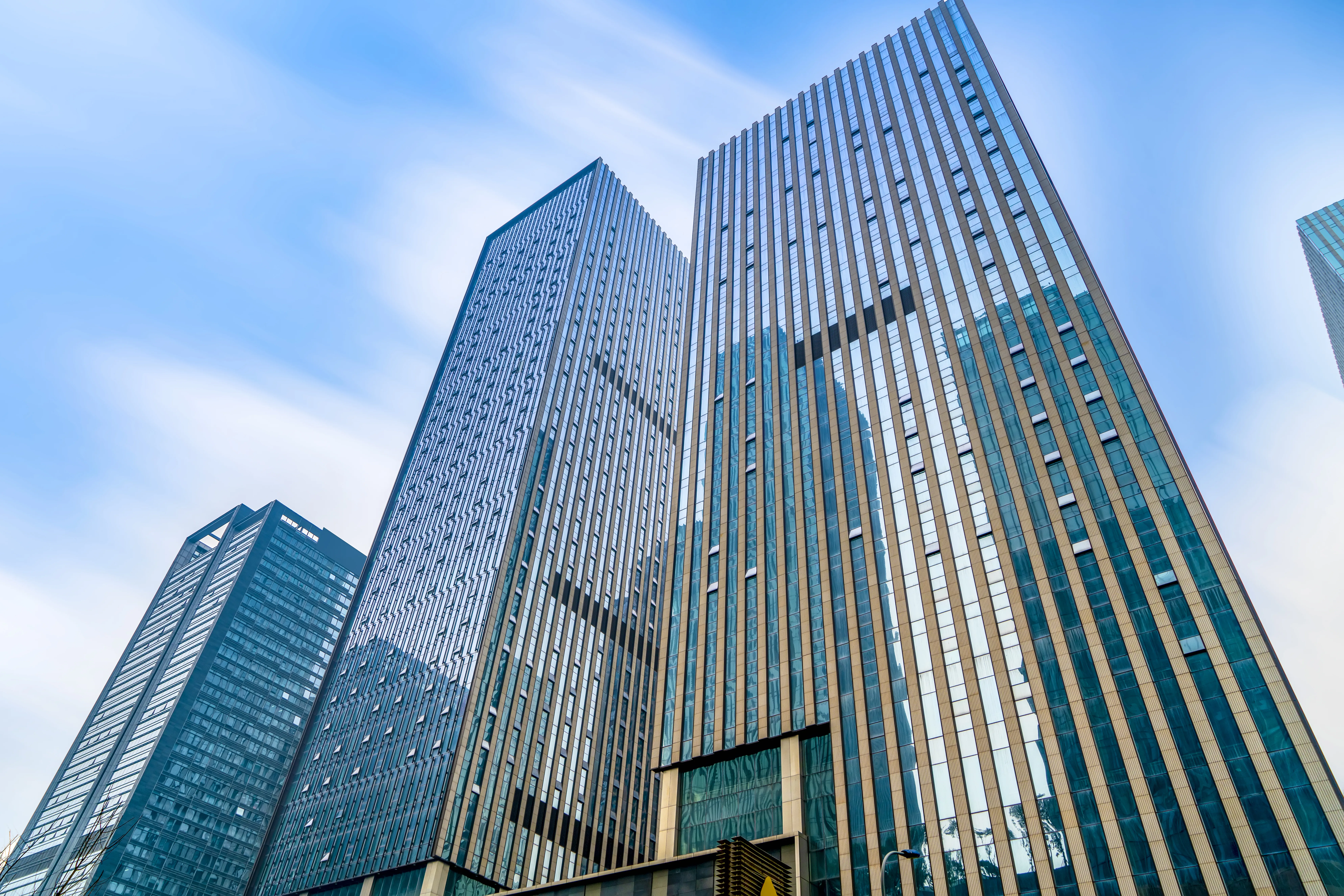 Coworking consolidation in Q2 2025 signals a shift toward fewer, larger offices and growth in emerging US markets.