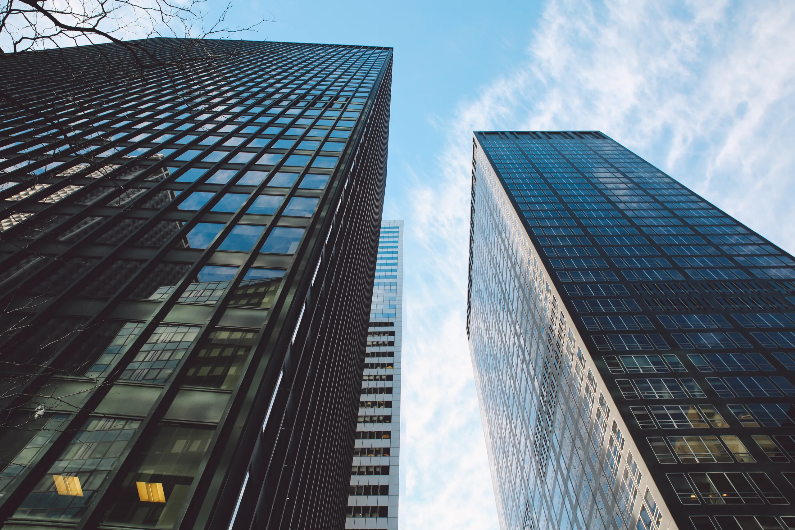 Office tower near Hudson Yards sells at over 50% discount, highlighting ongoing distress in NYC’s commercial real estate market.