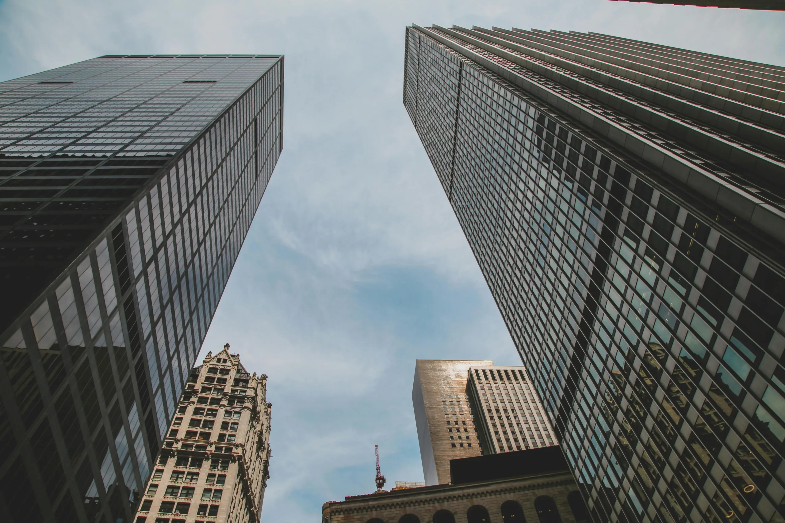 IBM Building sells for $1.08B as RXR closes Manhattan’s largest office deal since 2022, signaling strong demand for trophy properties.