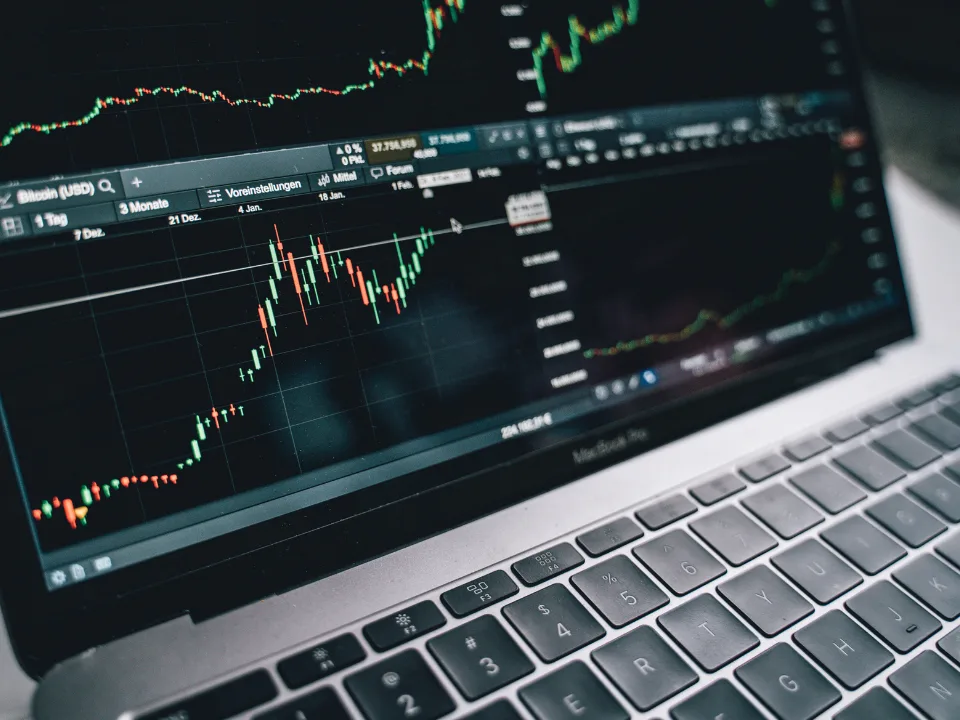 Brandywine Realty Trust has halved its dividend to free up $50M in cash, aiming to pay down debt and unlock its core property portfolio.