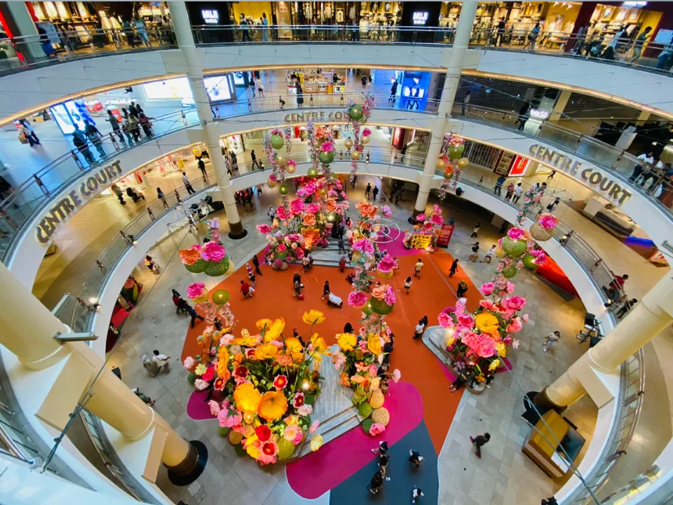 Mall traffic softened in August 2025 as cautious consumers prioritized value and essentials over discretionary spending.