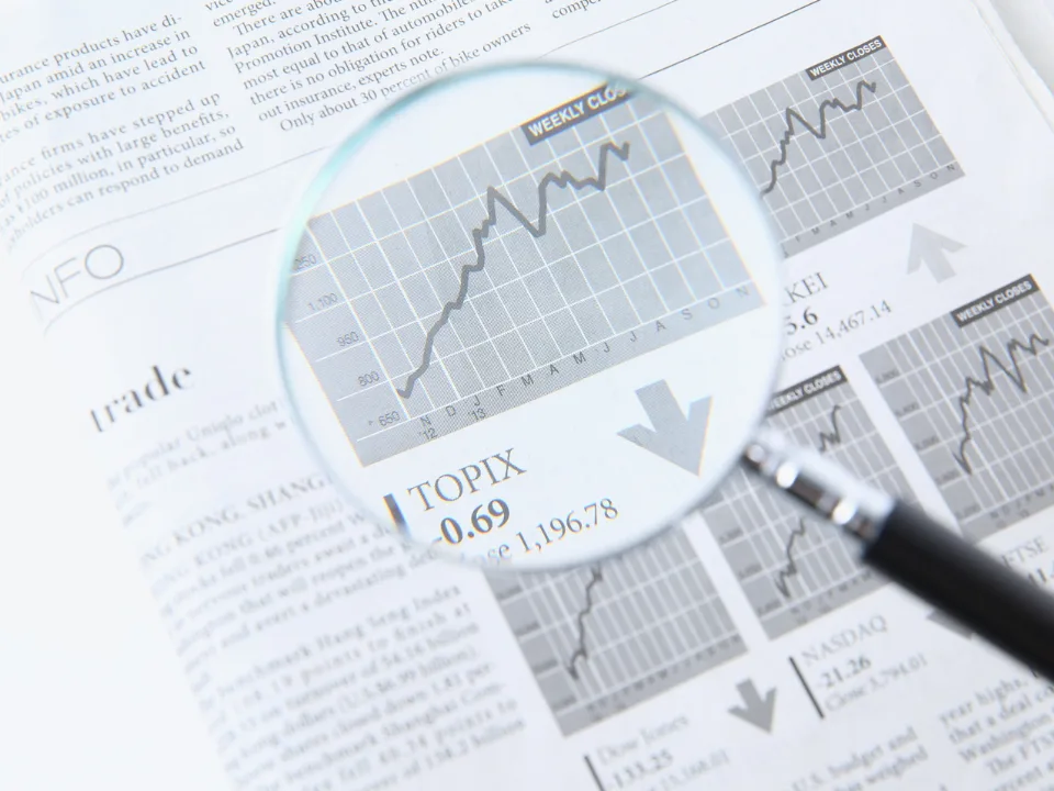 Investor demand and tighter underwriting are driving CMBS spread compression and boosting market confidence.