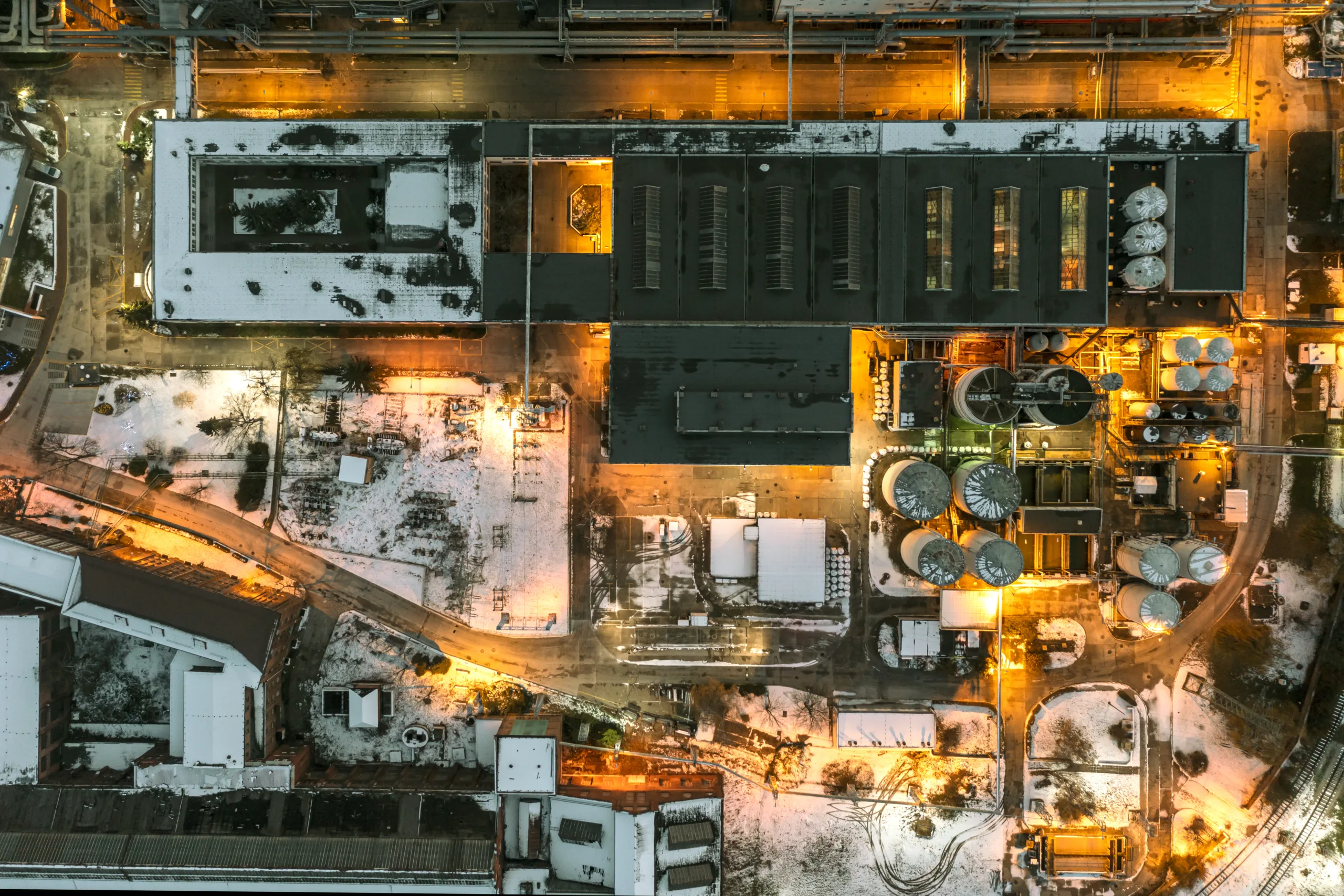 Net lease acquisition by New Mountain Capital underscores investor confidence in industrial assets despite market cooling.