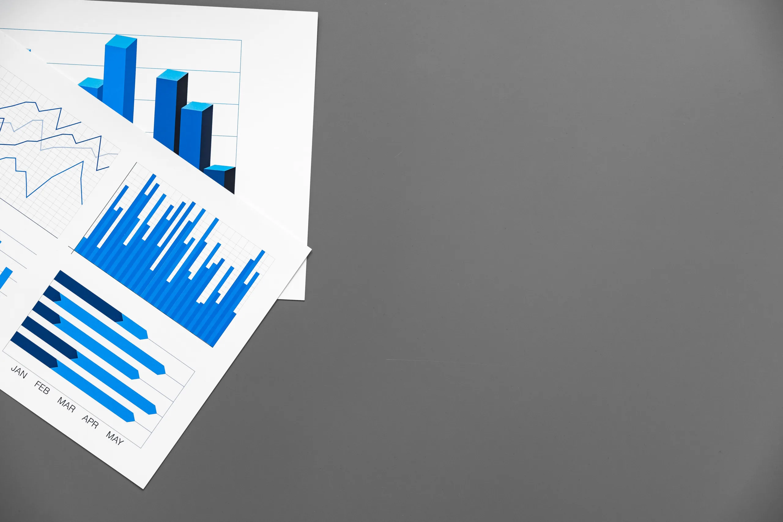 Investors favor shorter loans as the yield curve steepens, reshaping CRE lending, refinancing risks, and investment strategies.