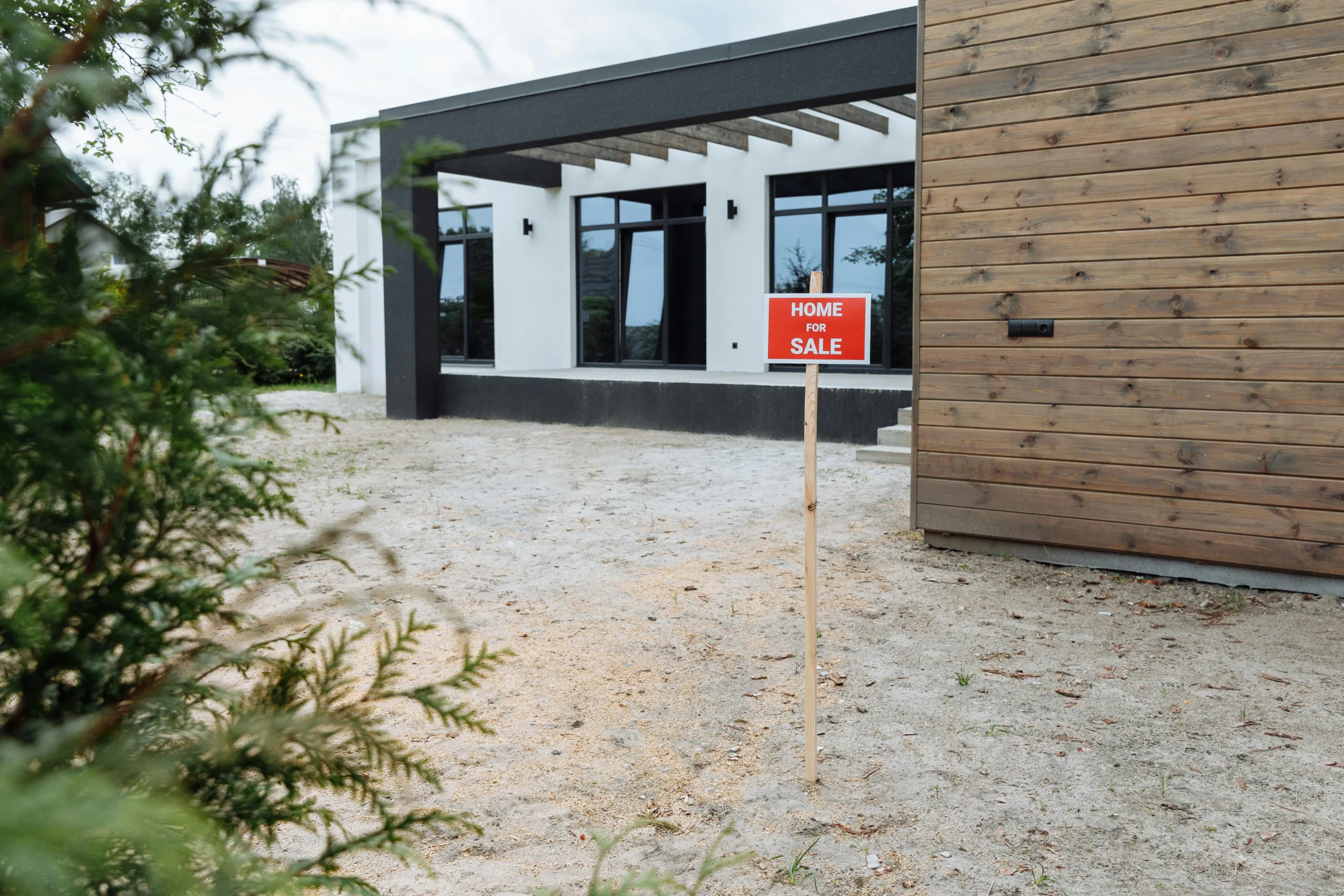 Trump administration may declare a housing emergency to lower costs and boost supply with permitting and construction reforms.