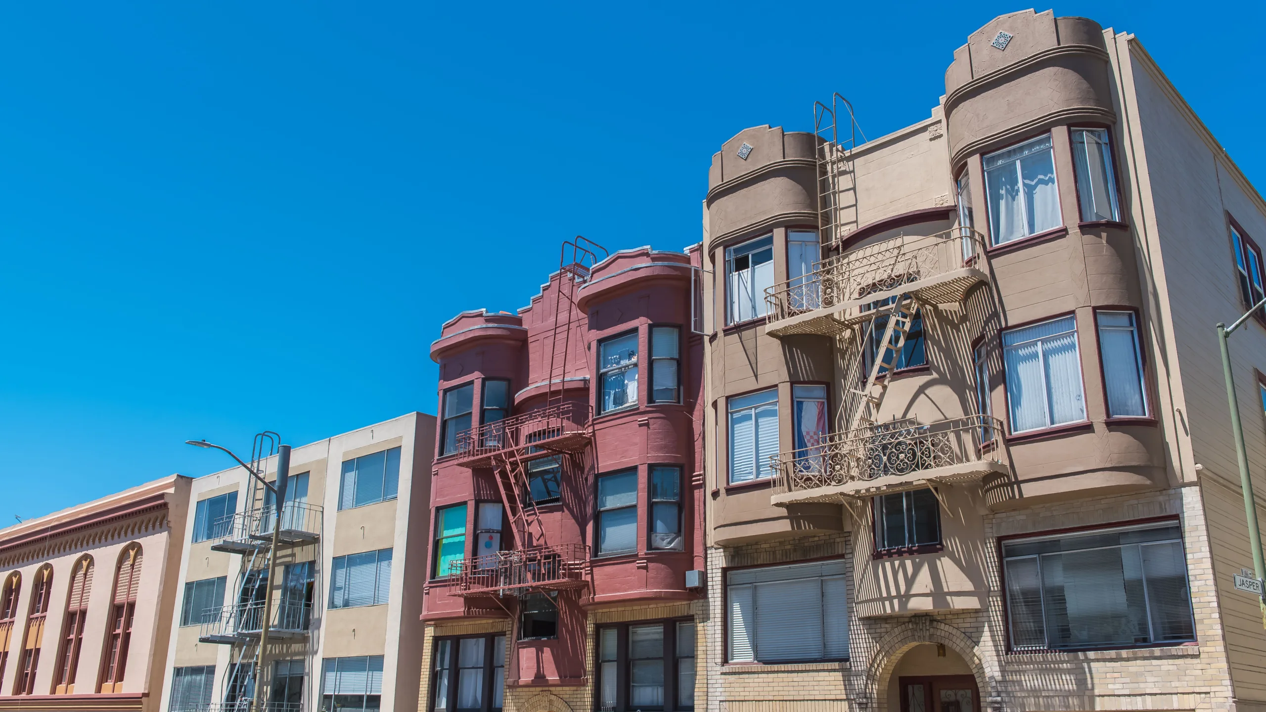 RealPage lawsuit heats up as the company challenges rent algorithm bans and antitrust claims reshaping the multifamily market.