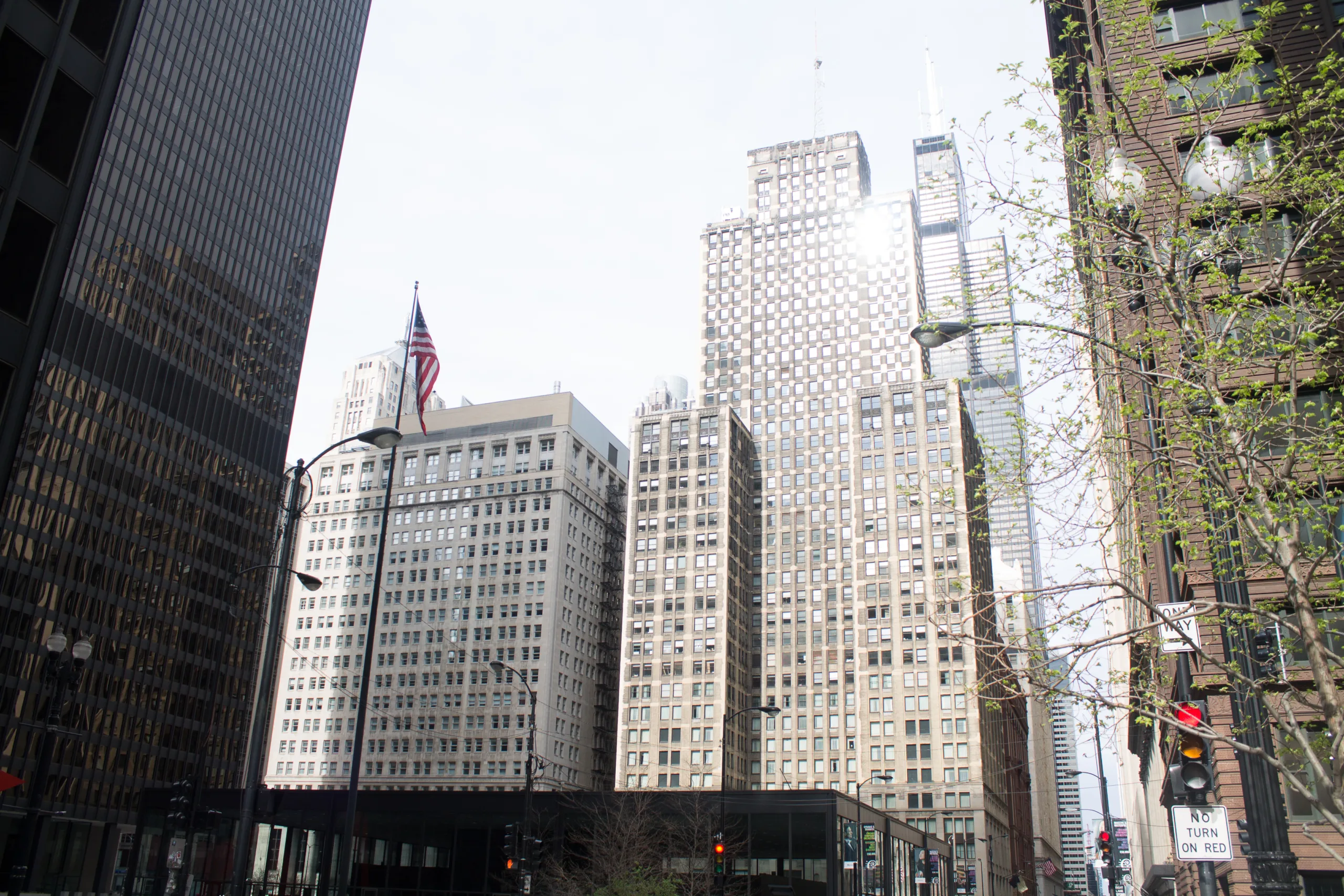 Manhattan loans topped $4B in August as major landlords secured financing for office and multifamily properties.
