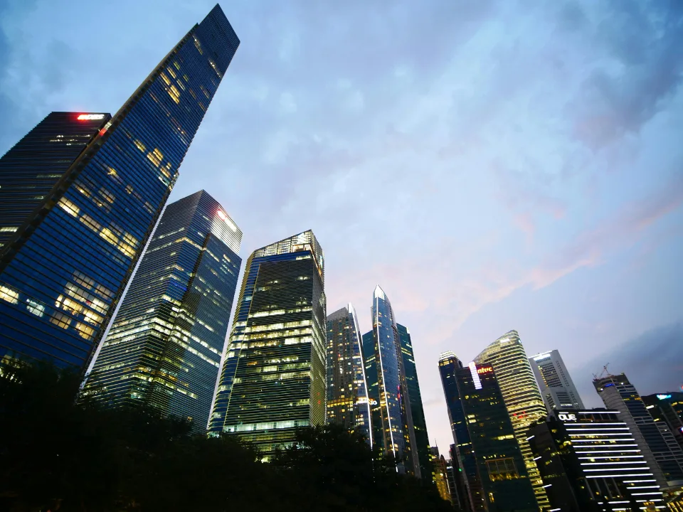 US CRE recovery accelerates in 2025 as pricing stabilizes, liquidity improves, and alternative sectors drive new growth.