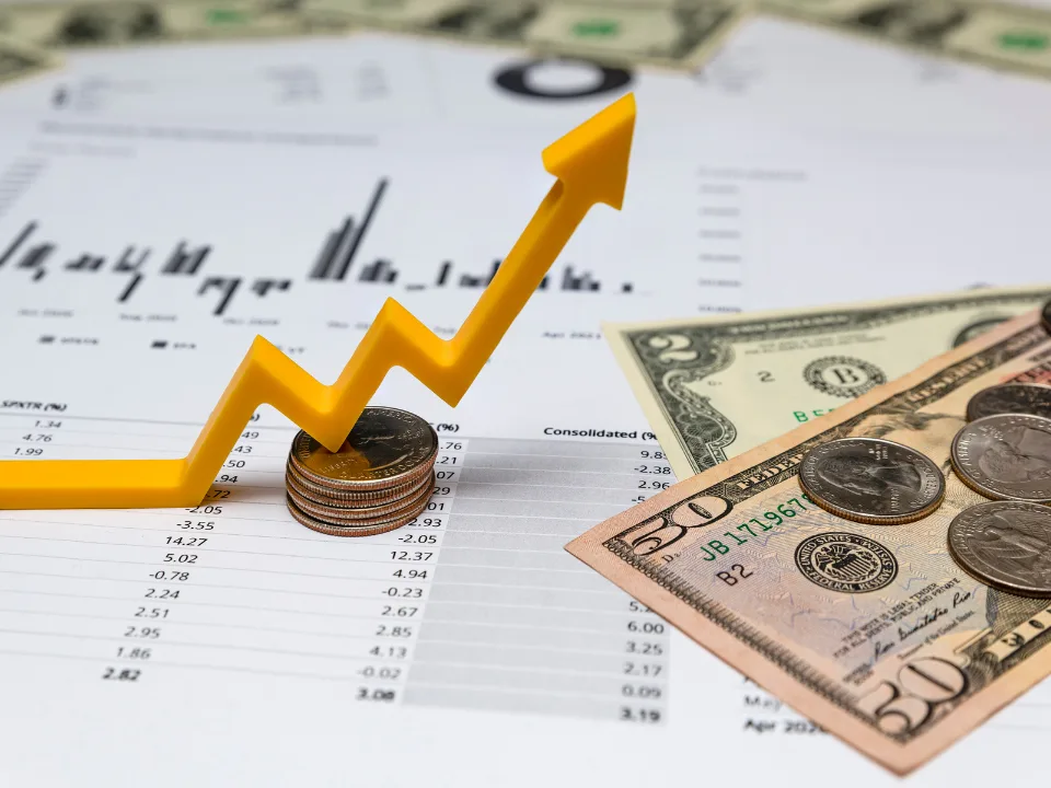 Economic outlook for 2026 points to slow growth, stable inflation, and moderate job gains despite global and domestic uncertainty.