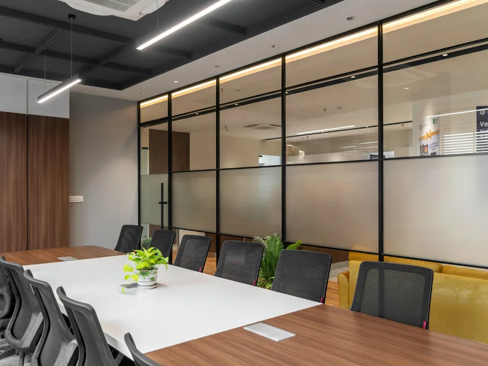 Family offices shift to AI, private credit, and real estate in 2025 as they prioritize stability, liquidity, and succession planning.