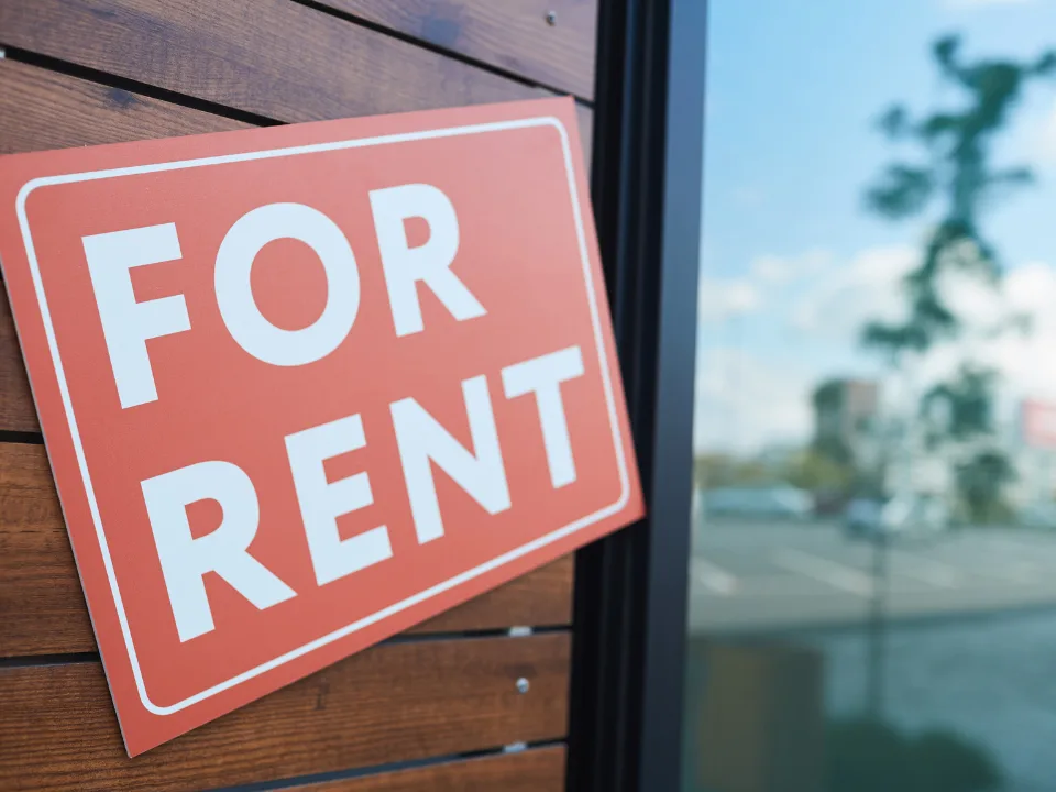 Build-to-rent activity dips slightly nationwide but remains strong in Sun Belt metros like Phoenix, Dallas, and Atlanta.