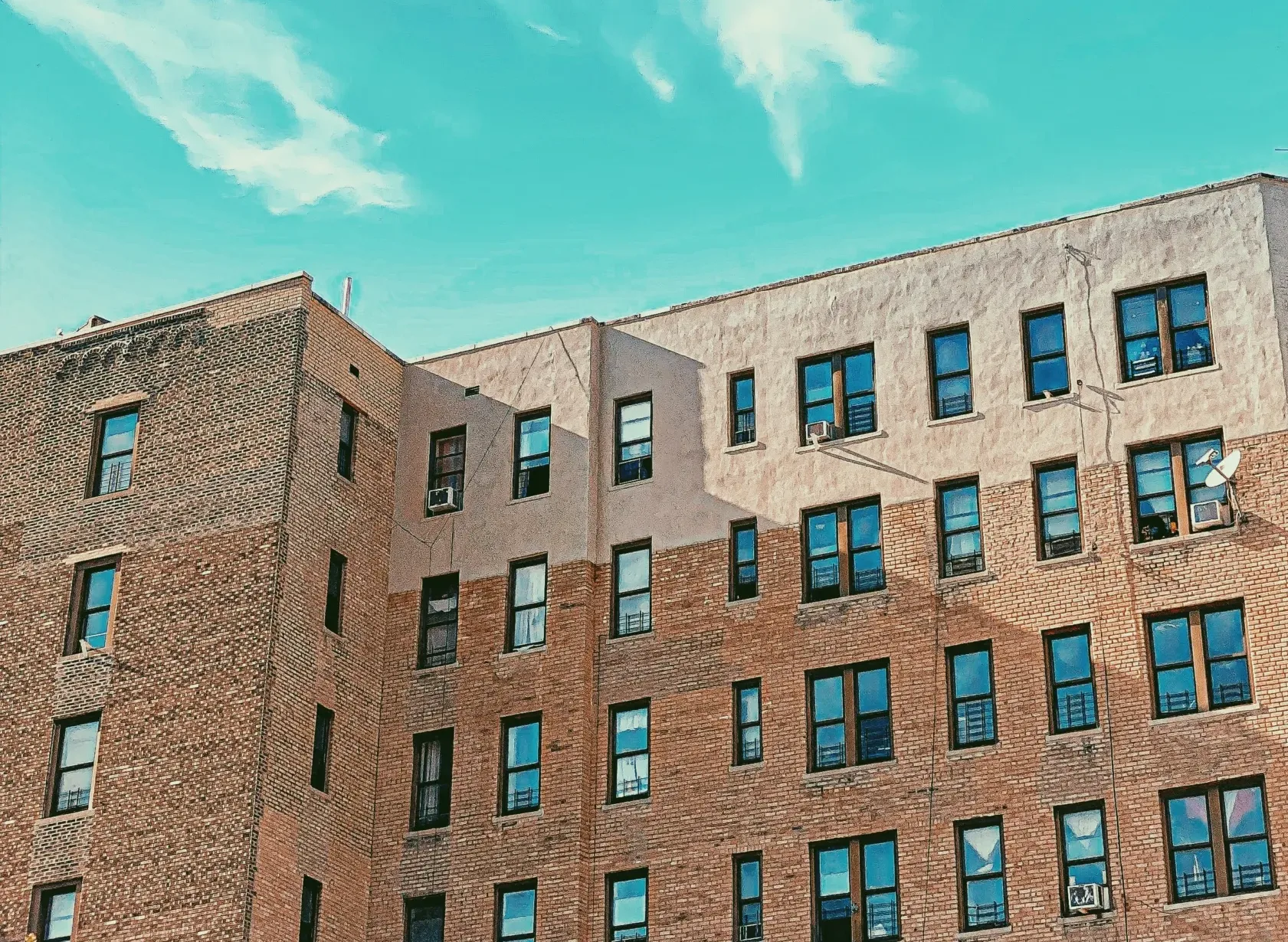 Student housing demand soared in Fall 2025, hitting a decade-high 96.5% pre-leased—marking a powerful rebound from a sluggish start.