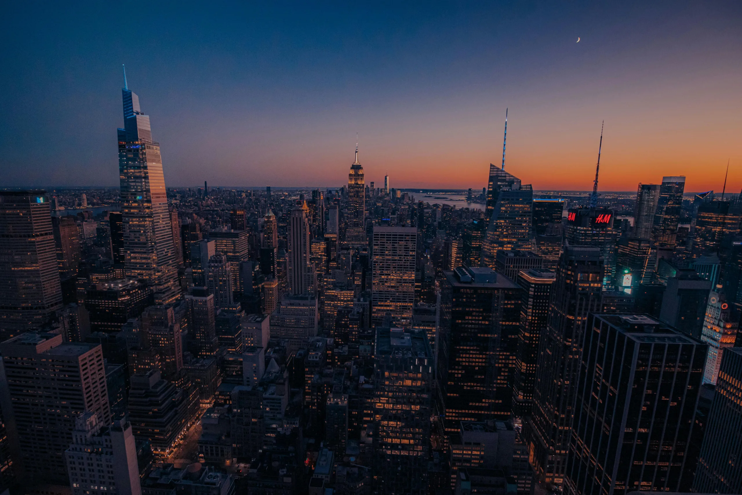 Coworking growth accelerates in 2025 as hybrid work fuels demand for flexible office space across major US markets.