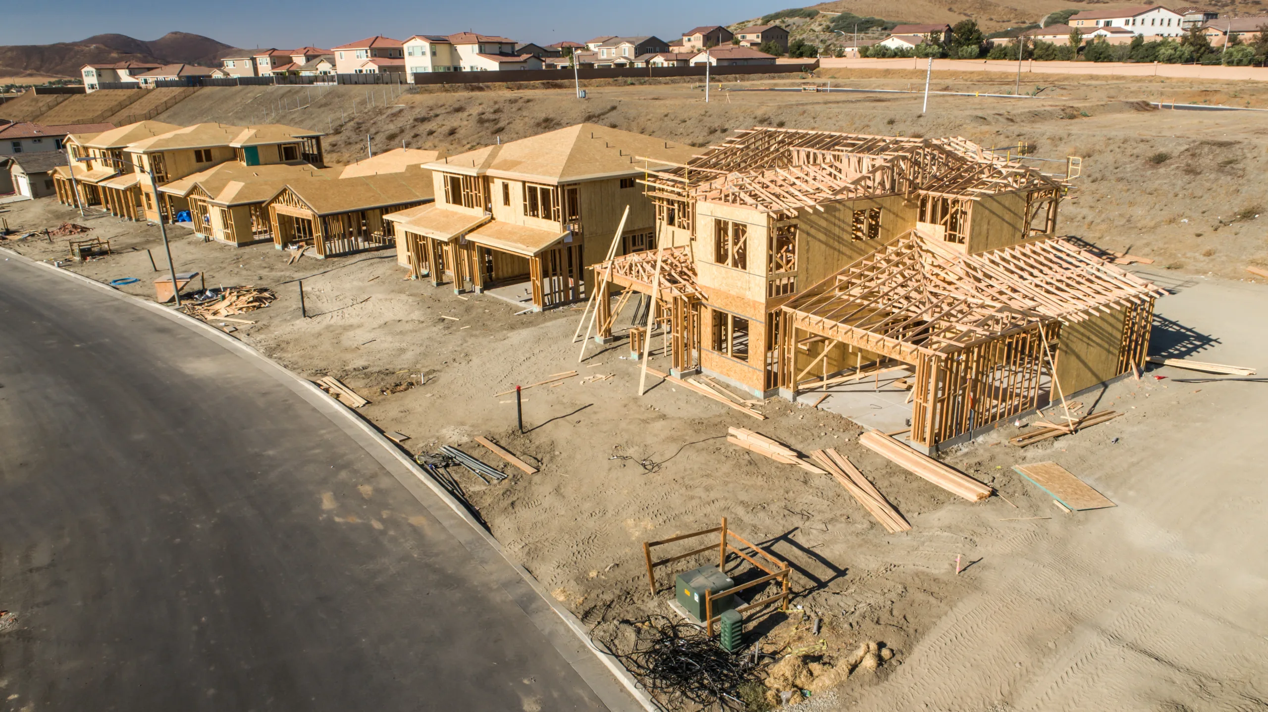 Builder sentiment dipped in November as economic uncertainty and buyer hesitation continued to challenge the housing market.