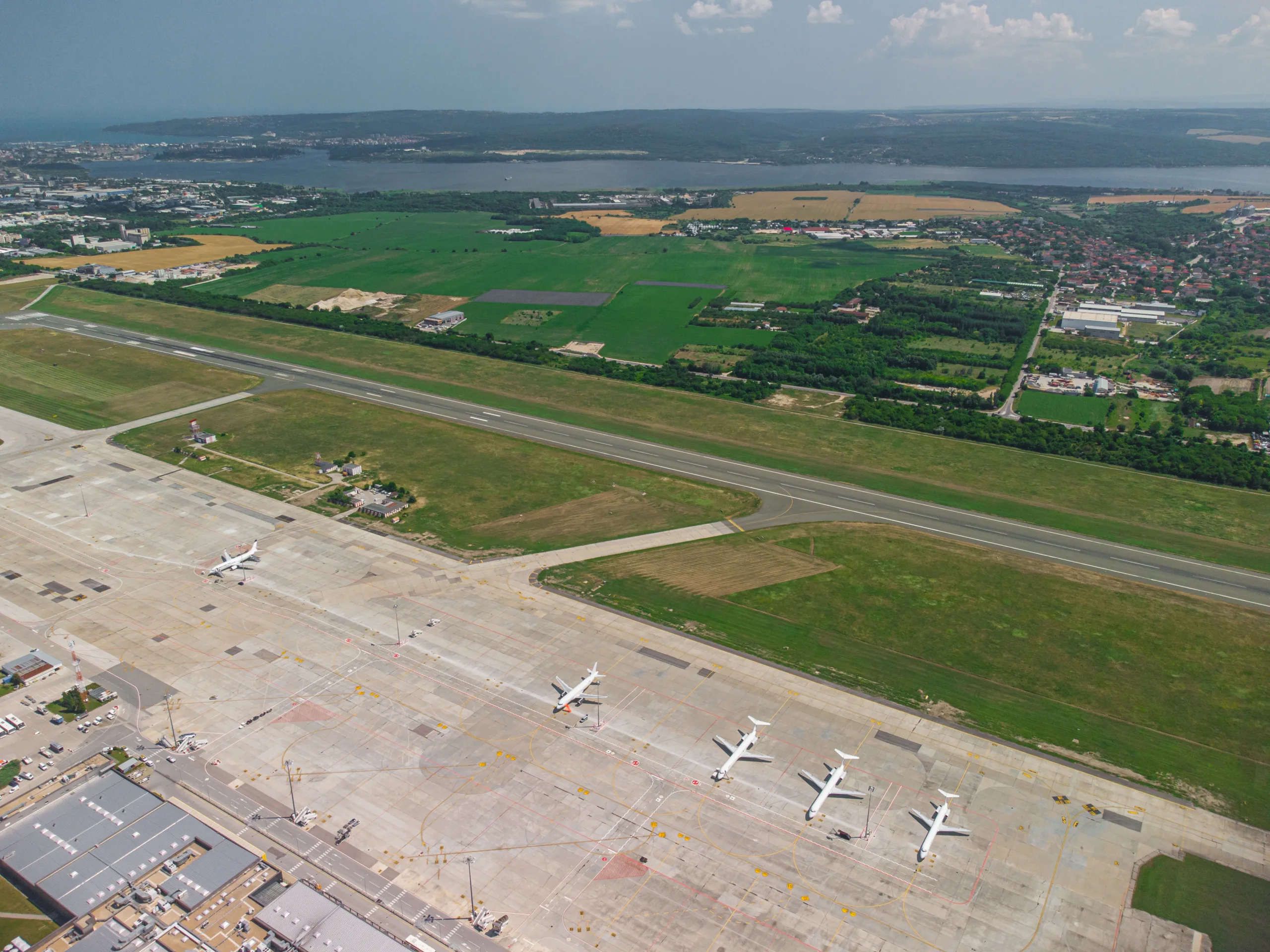 Air taxi firm Archer Aviation buys Hawthorne Airport for $126M to build a vertiport hub ahead of the 2028 Olympics and eVTOL flights.