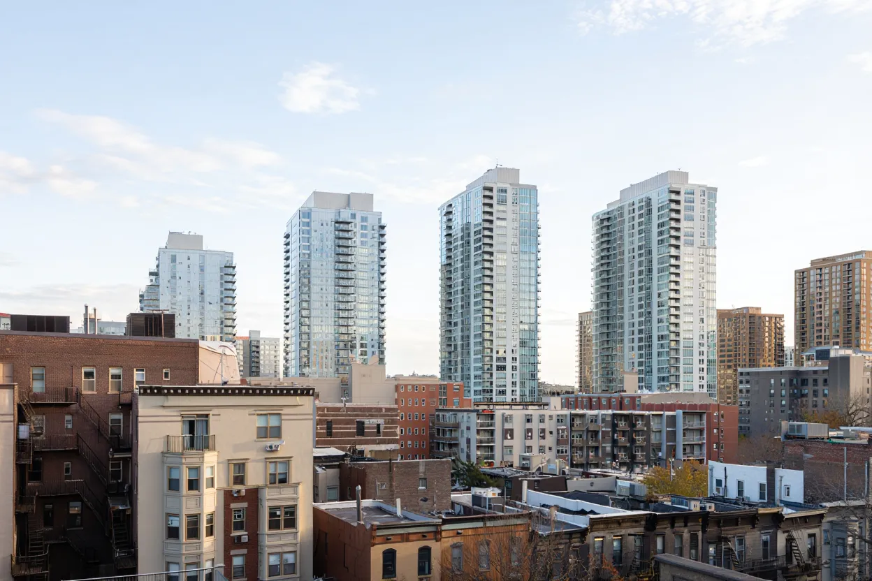 Luxury apartments drive rent reductions in major cities as new supply enters markets like Austin and Phoenix. Luxury apartments key factor.