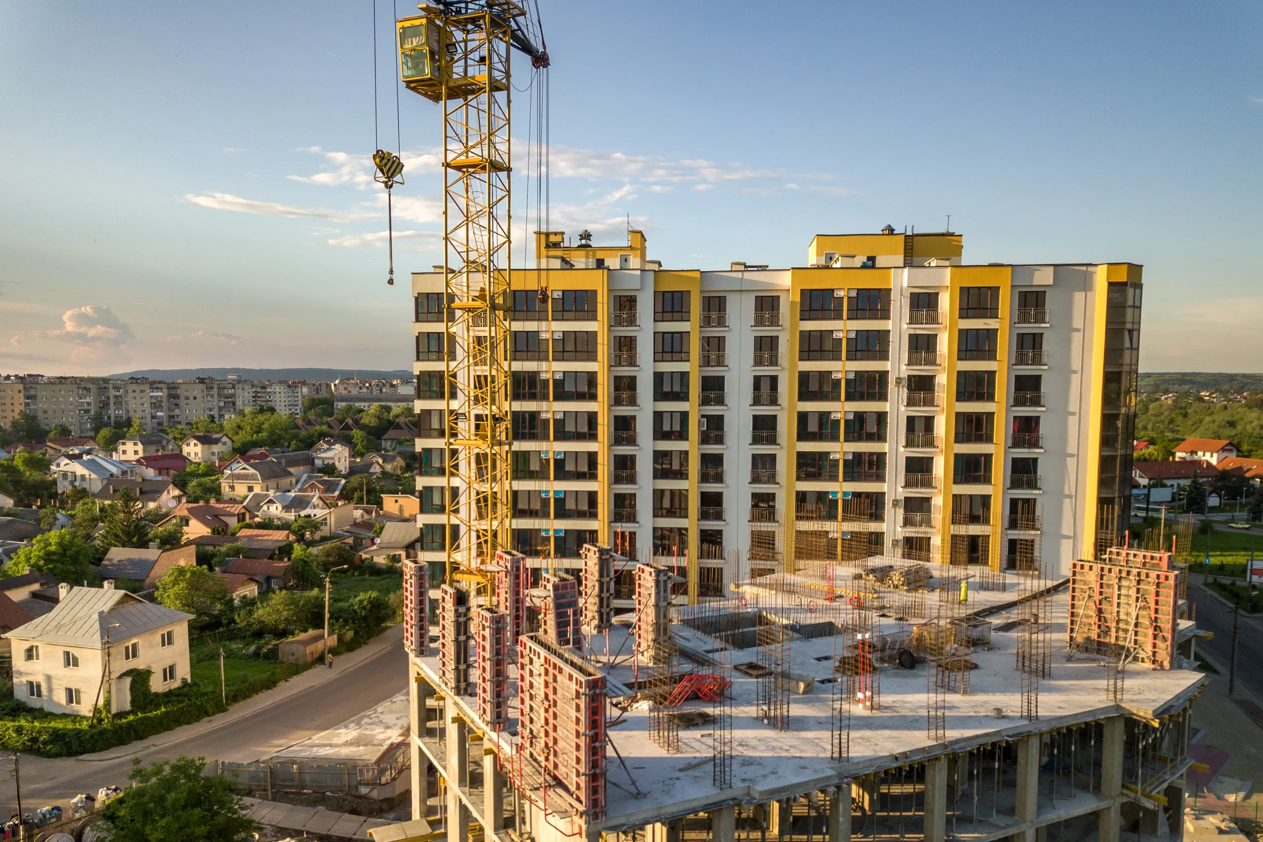 Dallas multifamily market sees slower rent growth and tepid investment as high supply pressures occupancy and pricing in late 2025.
