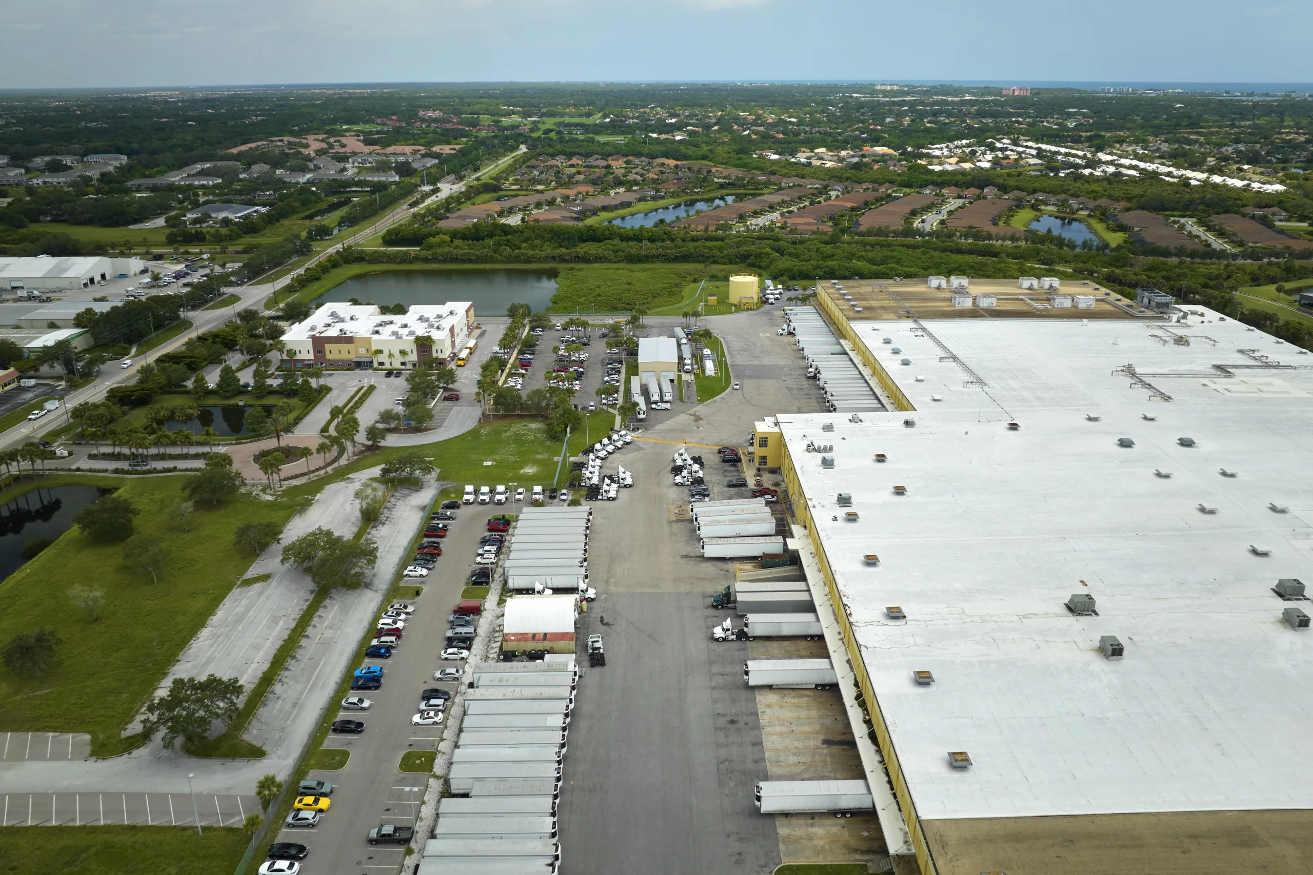 Investcorp acquires industrial portfolio across seven US markets, boosting its footprint in high-demand logistics hubs.