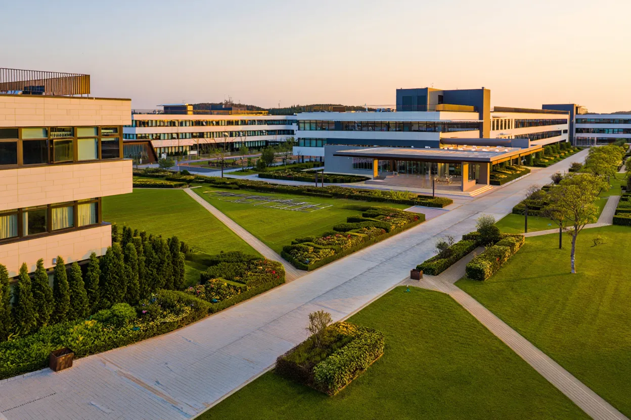 National healthcare operator Genesis HealthCare to be acquired by 101 West State Street LLC for $1B following a bankruptcy auction.