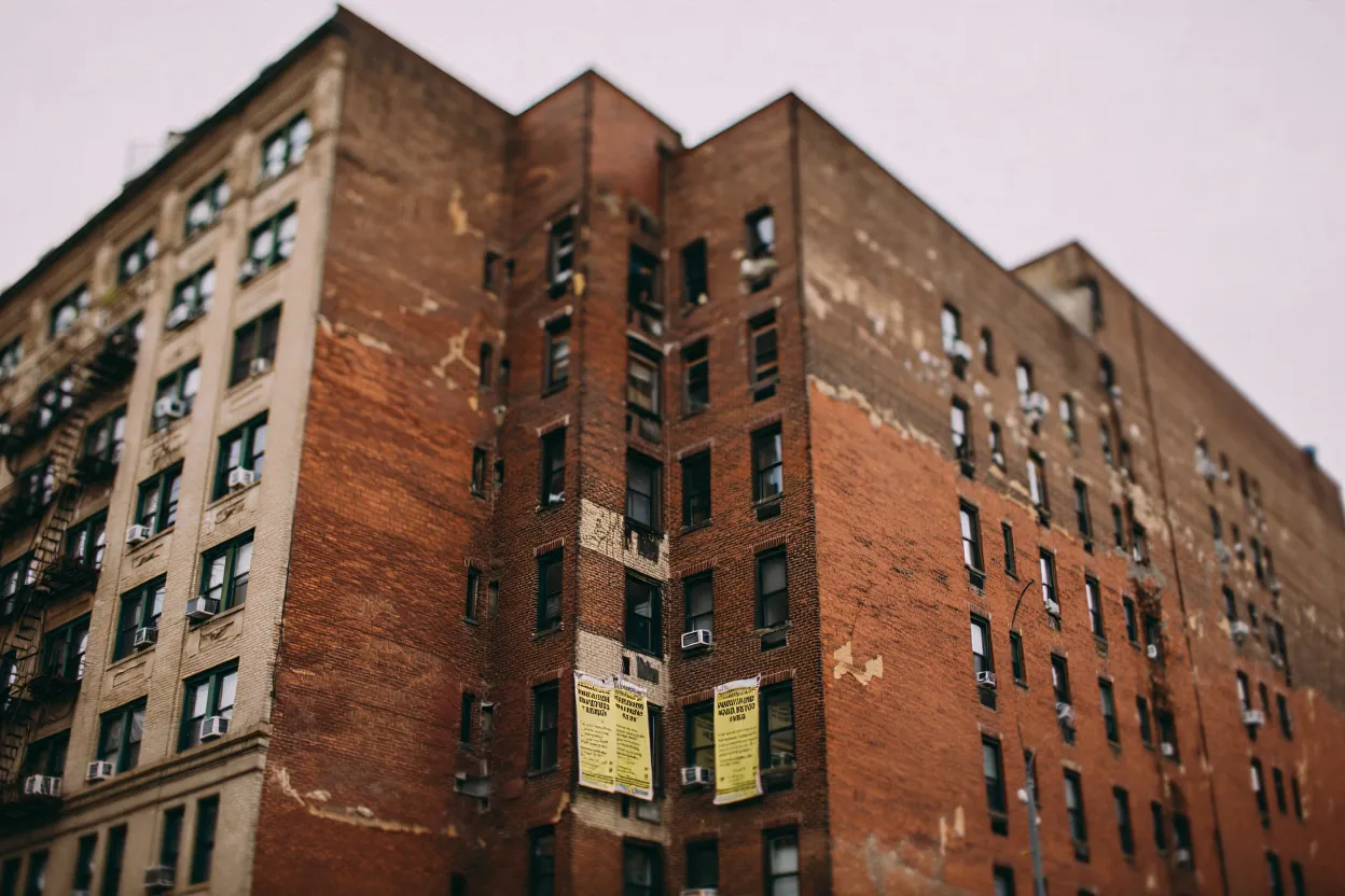 Summit eyes 5,200-unit NYC portfolio in $451M bid, raising scrutiny over ownership ties and ability to manage rent-regulated homes.